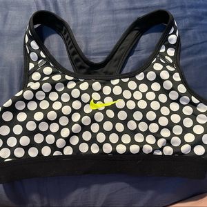 ✨Black and White Nike Dri-fit Polkadot Sports Bra ✨